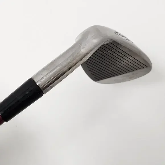 Dunlop Explosive Distance Pitching Wedge RH Graphite 35.5" Fair - Picture 4 of 16